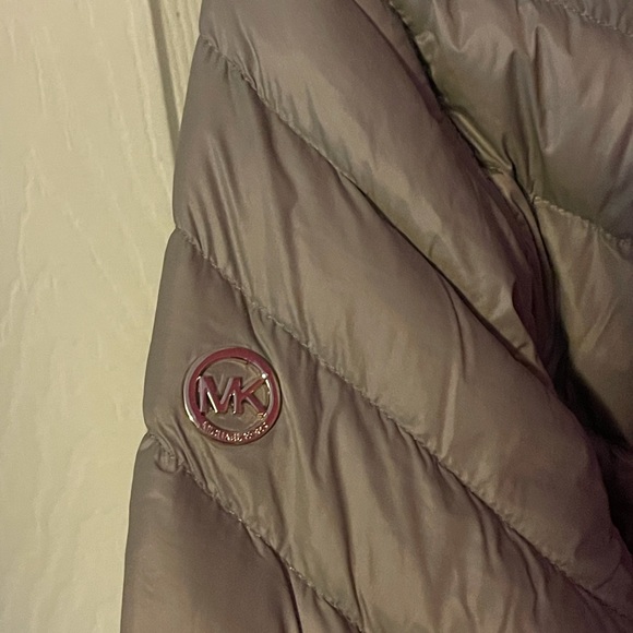 Michael Kors Packable Jacket - Picture 4 of 5